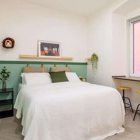 Lovely And Tiny Pied-A-Terre In The City Center トリエステ エクステリア 写真
