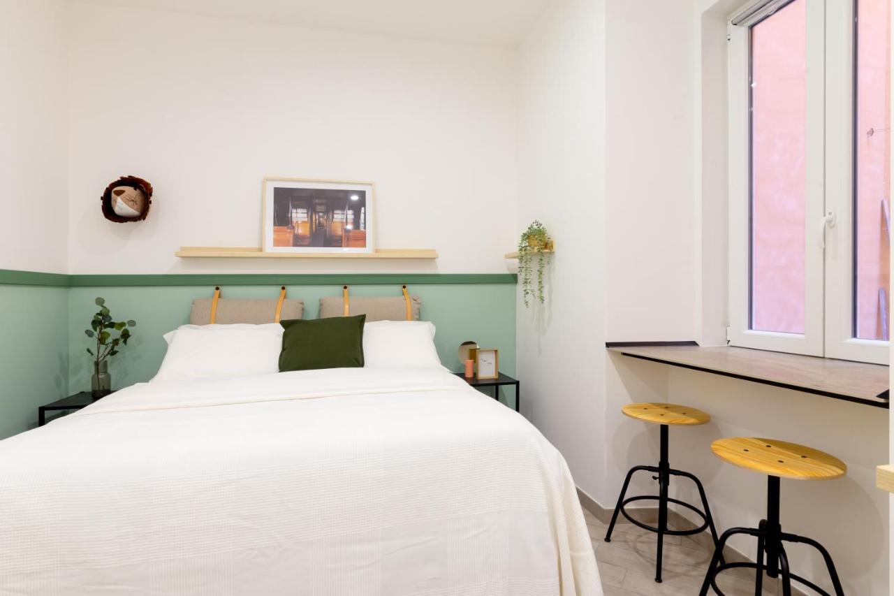Lovely And Tiny Pied-A-Terre In The City Center トリエステ エクステリア 写真